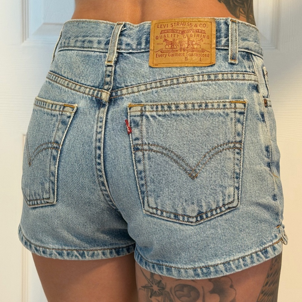 Levi's Women's Light Blue Mid-Rise Denim Shorts
